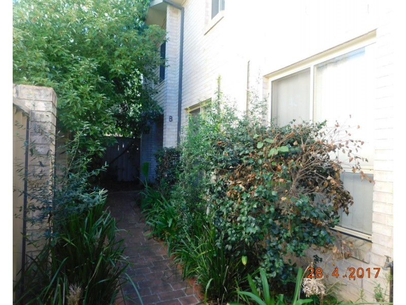 8/12 Pine Road, Casula NSW 2170