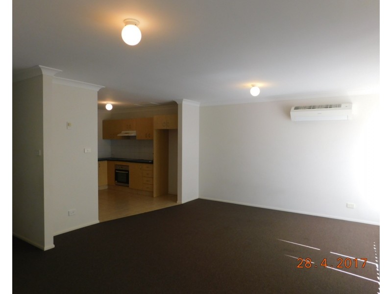 8/12 Pine Road, Casula NSW 2170