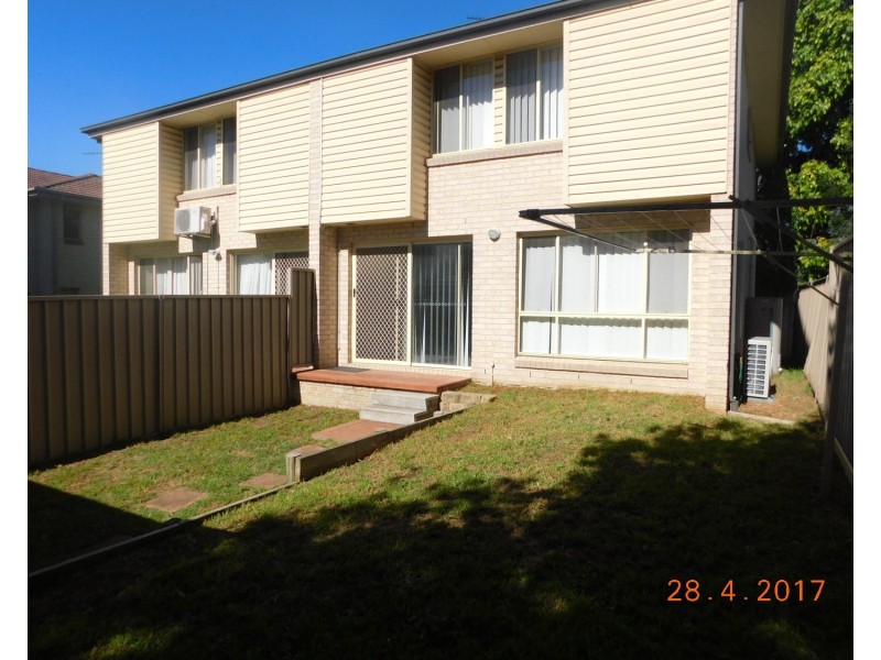 8/12 Pine Road, Casula NSW 2170