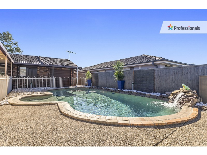 50 Dalpra Crescent, Bossley Park NSW 2176