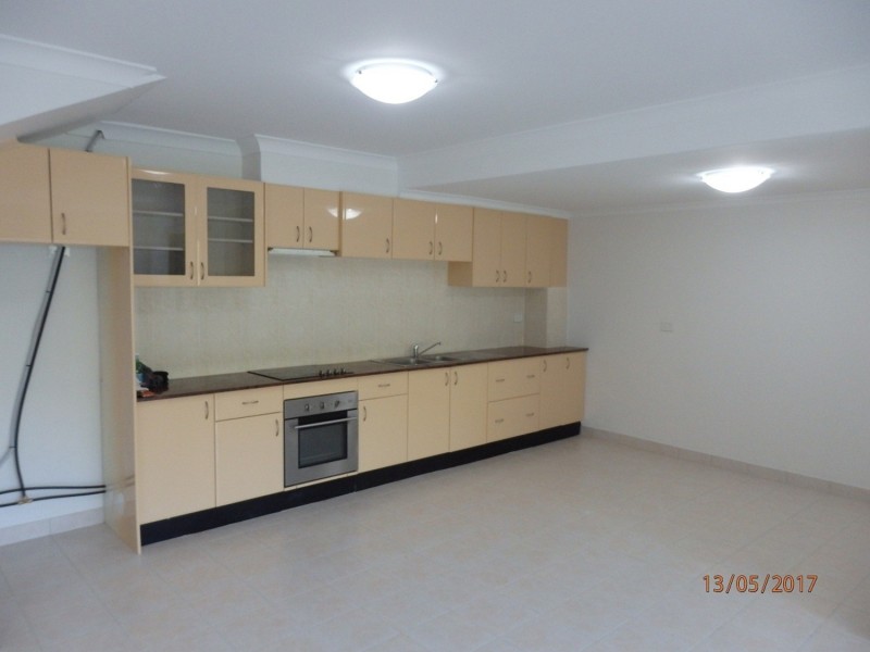 2 Rushton Place, Casula NSW 2170