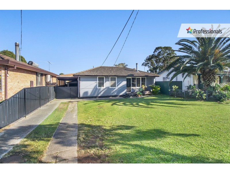 23 Facey Crescent, Lurnea NSW 2170