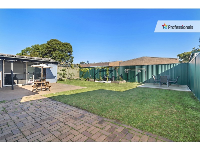 23 Facey Crescent, Lurnea NSW 2170