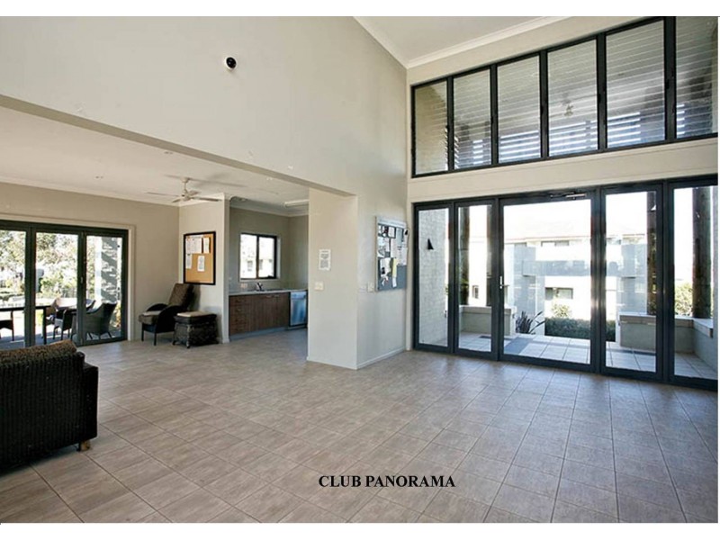 4 Northampton Drive, Glenfield NSW 2167