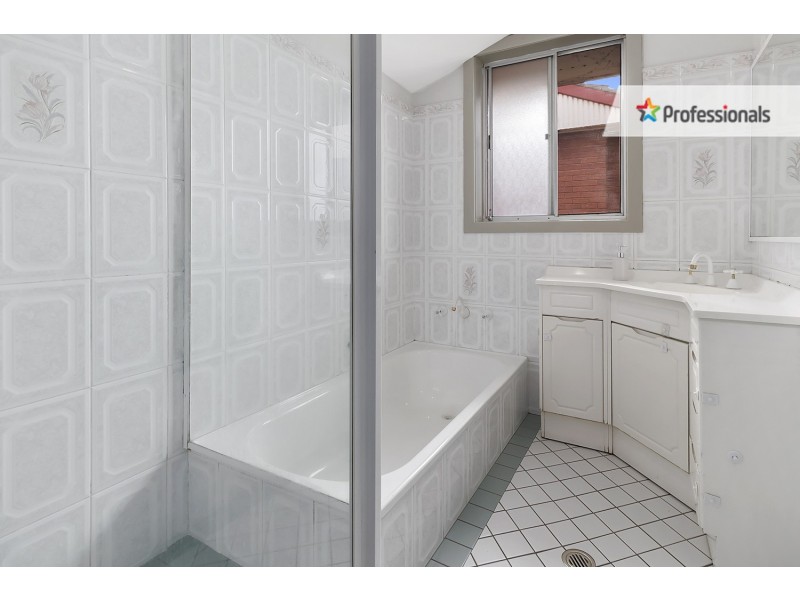 60 St Andrews Boulevard, Casula NSW 2170