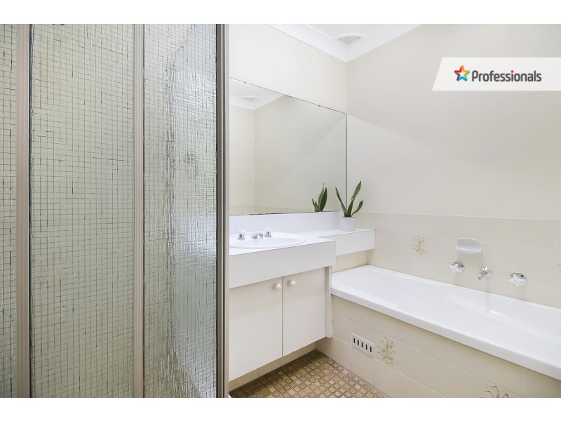 4/42 Leicester Street, Leumeah NSW 2560