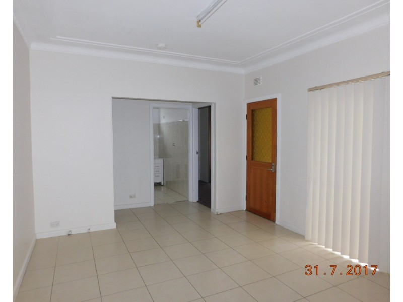 38 Marsh Parade, Casula NSW 2170