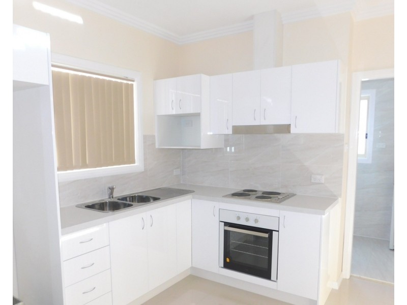 Granny Flat/131 Wonga Road, Lurnea NSW 2170