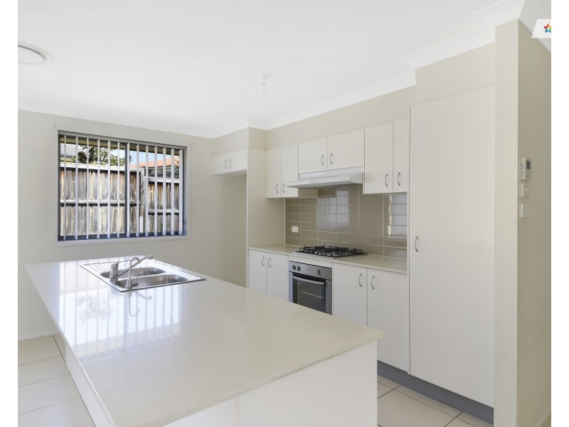 12 Grenada Road, Glenfield NSW 2167