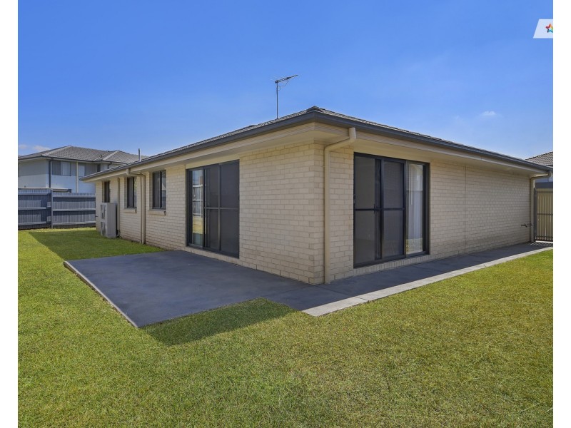 12 Grenada Road, Glenfield NSW 2167