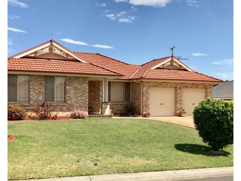 7 Stead Place, Casula NSW 2170