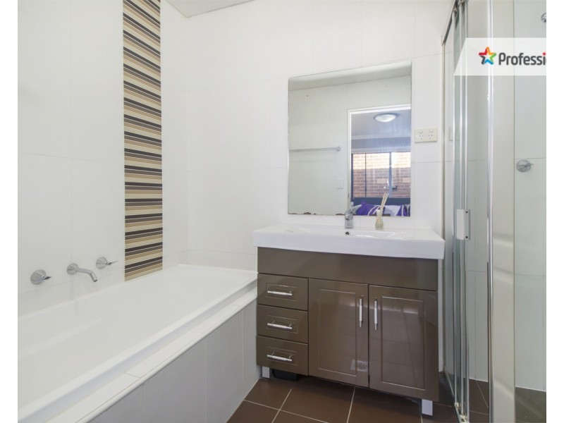 16/18 Holland Crescent, Casula NSW 2170