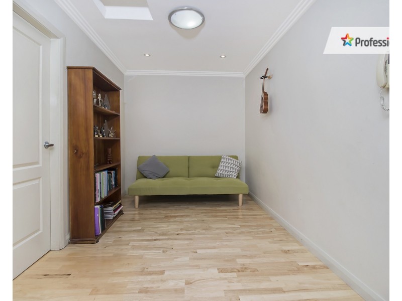 16/18 Holland Crescent, Casula NSW 2170