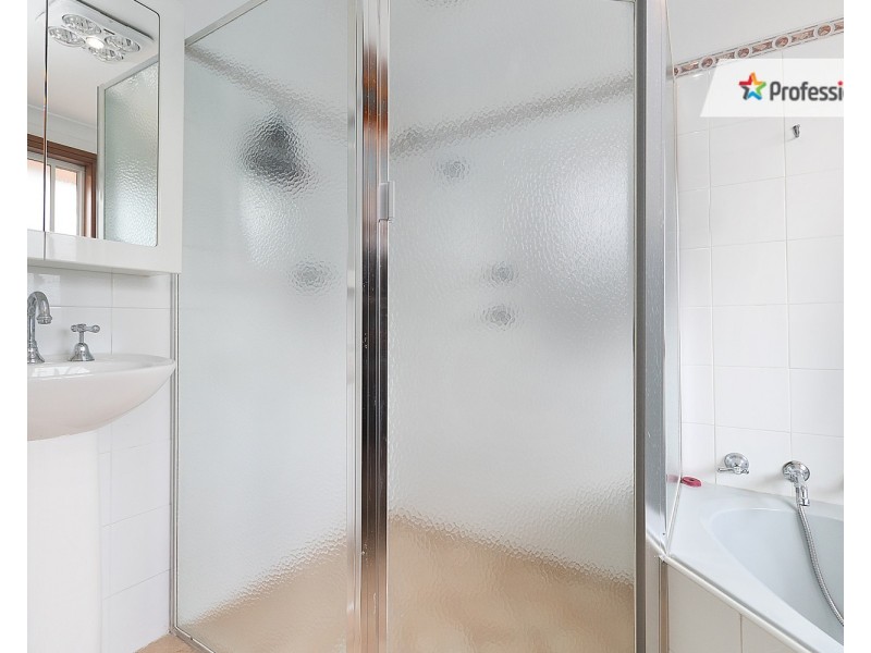 5 Guise Avenue, Casula NSW 2170