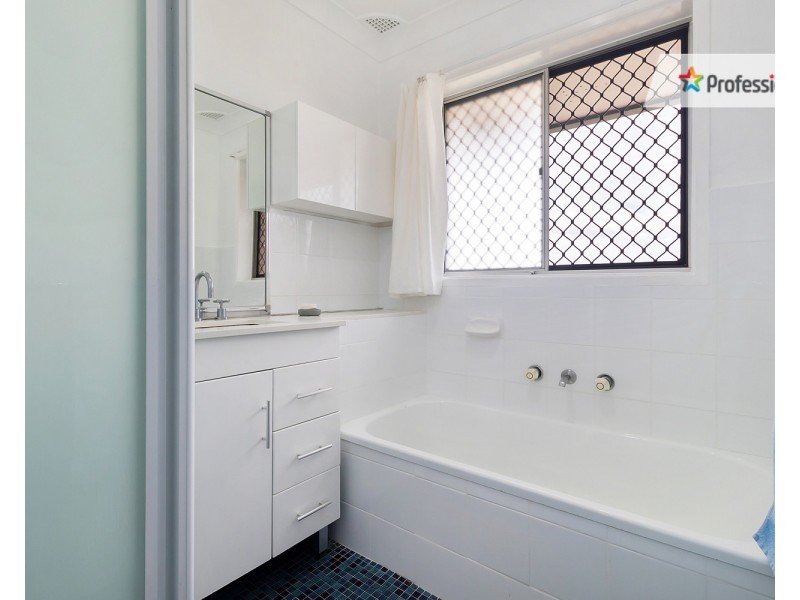 23 Buckland Road, Casula NSW 2170