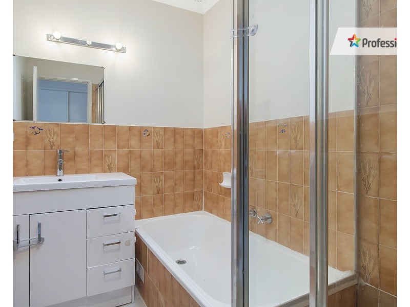 4/8 Reilly Street, Liverpool NSW 2170