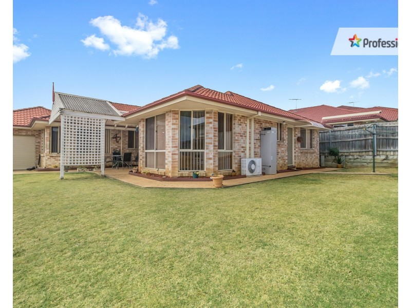 7 Stead Place, Casula NSW 2170