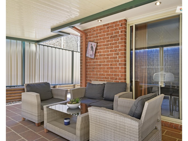 7 Harpur Place, Casula NSW 2170