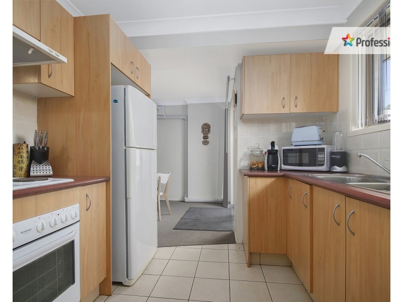 2/14 Pine Road, Casula NSW 2170