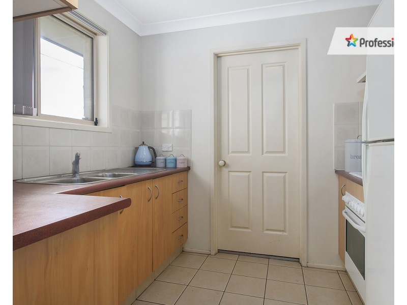 2/14 Pine Road, Casula NSW 2170