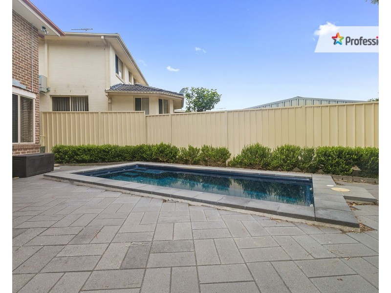 22 Larbert Place, Prestons NSW 2170