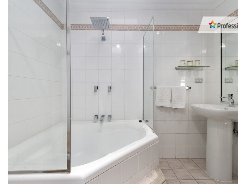 8/8 Reilly Street, Liverpool NSW 2170