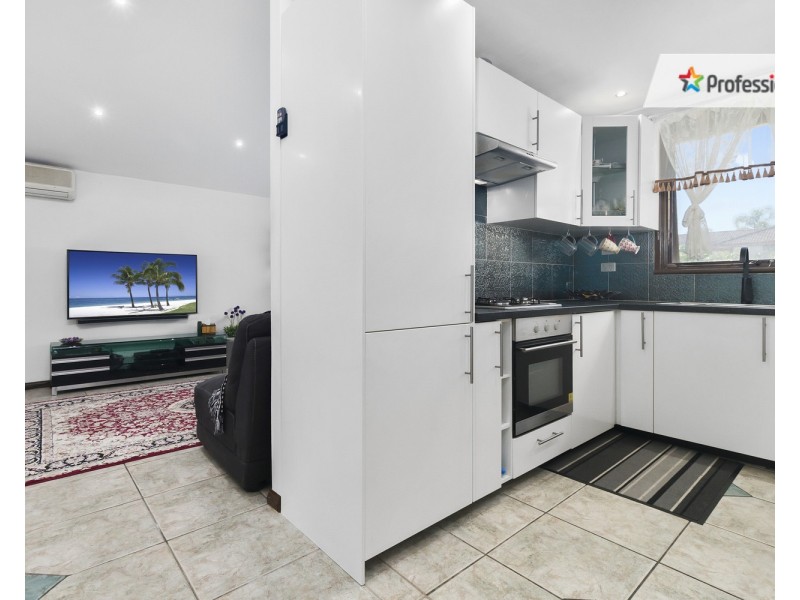 5 Keller Place, Casula NSW 2170