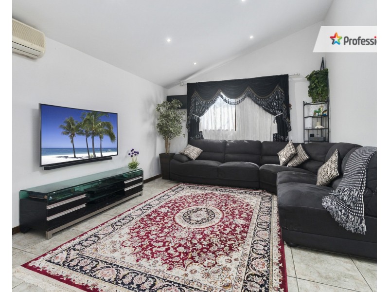 5 Keller Place, Casula NSW 2170