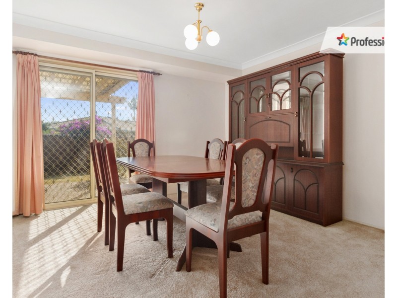 10 Aintree Close, Casula NSW 2170