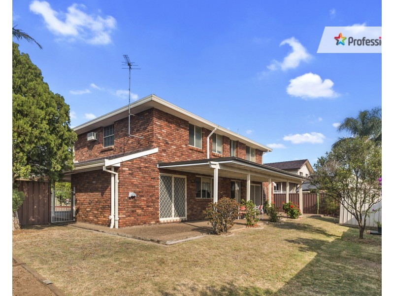 10 Aintree Close, Casula NSW 2170