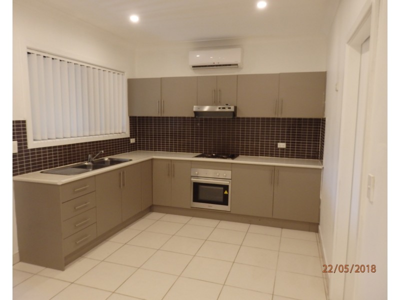 126 Dalmeny Drive, Prestons NSW 2170