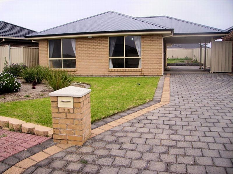 79 Pridham Boulevard, Aldinga Beach SA 5173