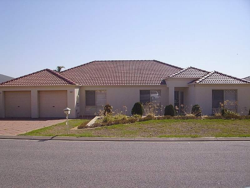 3 Churston Place, Moana SA 5169