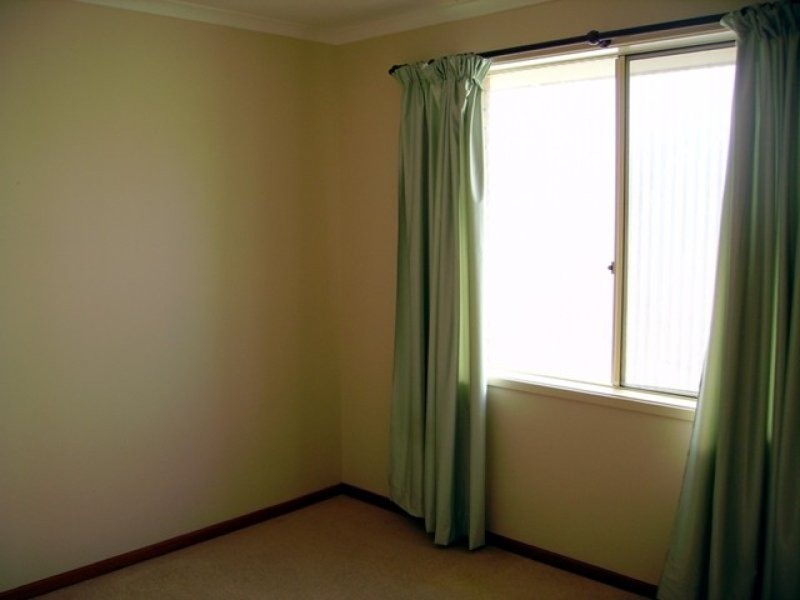 8 Grosvenor Road, Aldinga Beach SA 5173