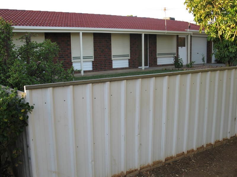 33 Gordon Street, Aldinga Beach SA 5173