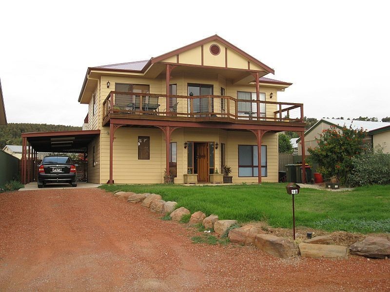18 Stirling Avenue, Sellicks Beach SA 5174