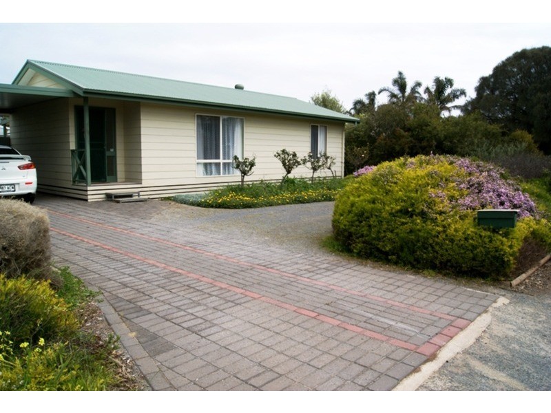4 Grosvenor Road, Aldinga Beach SA 5173