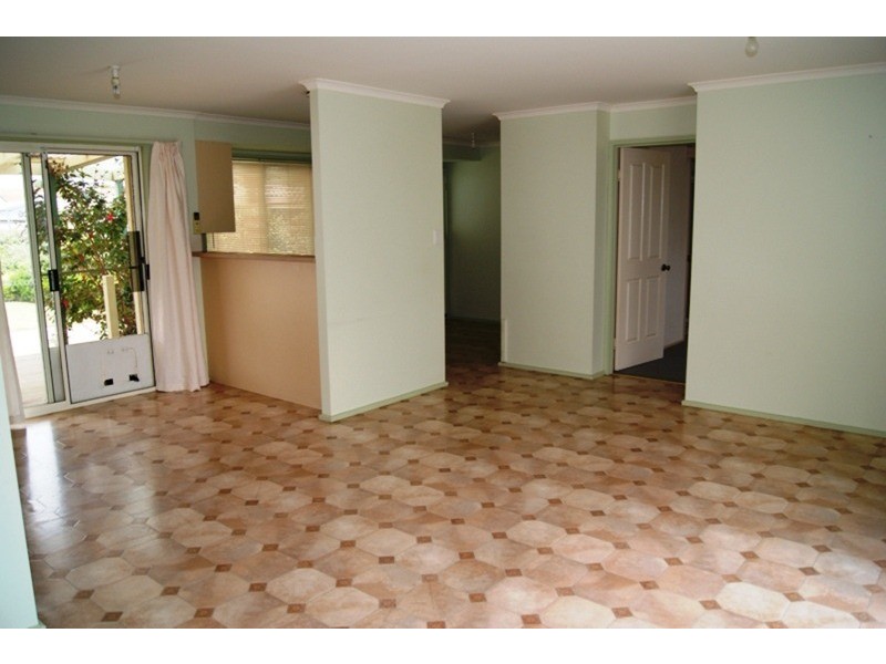 4 Grosvenor Road, Aldinga Beach SA 5173