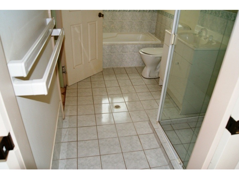 4 Grosvenor Road, Aldinga Beach SA 5173