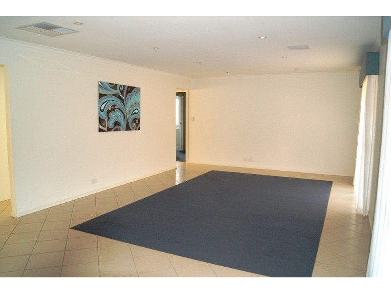 9 Nicholl Avenue, Aldinga Beach SA 5173