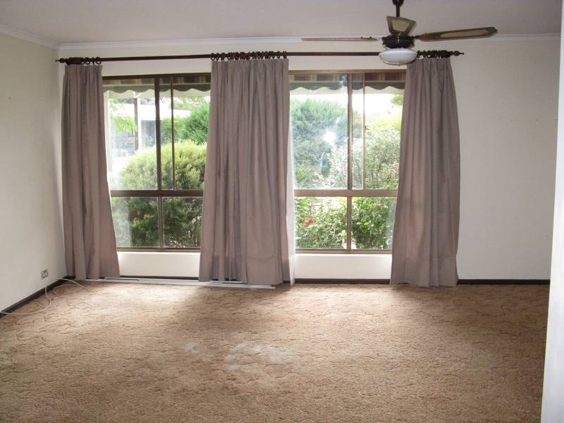 12 Quinliven Road, Aldinga Beach SA 5173