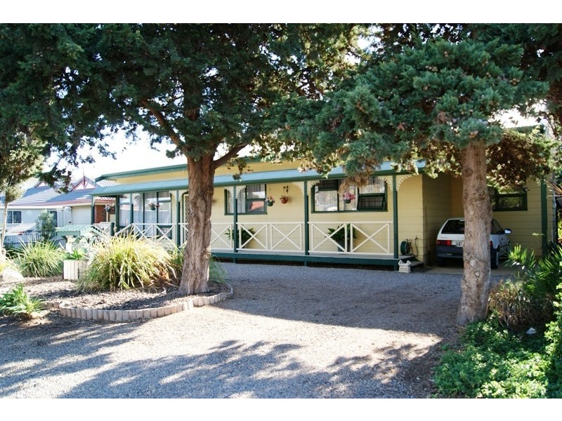 11 Helen Avenue, Aldinga Beach SA 5173