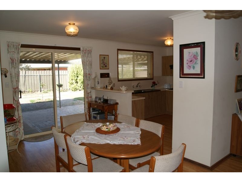 10 Myerhoff Street, Aldinga Beach SA 5173