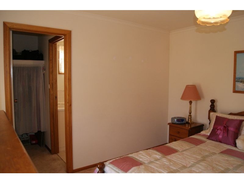 10 Myerhoff Street, Aldinga Beach SA 5173