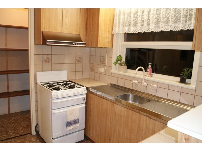 10 Carbenet Drive, Hackham SA 5163