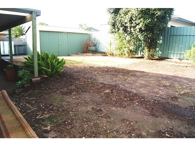 10 Carbenet Drive, Hackham SA 5163