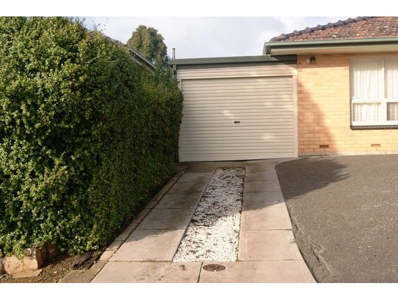 10 Carbenet Drive, Hackham SA 5163