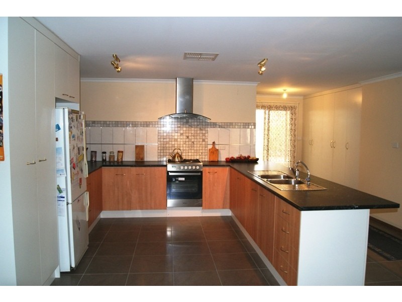 30 Illman Crescent, Aldinga Beach SA 5173