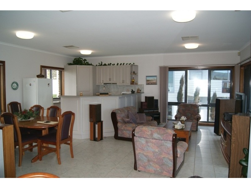 61 Esplanade, Sellicks Beach SA 5174