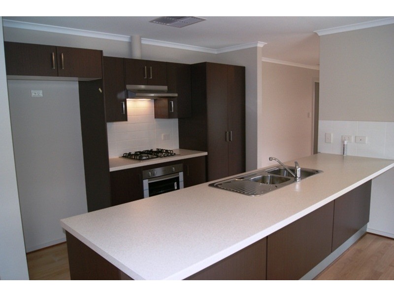 11 Sapphire Way, Aldinga Beach SA 5173